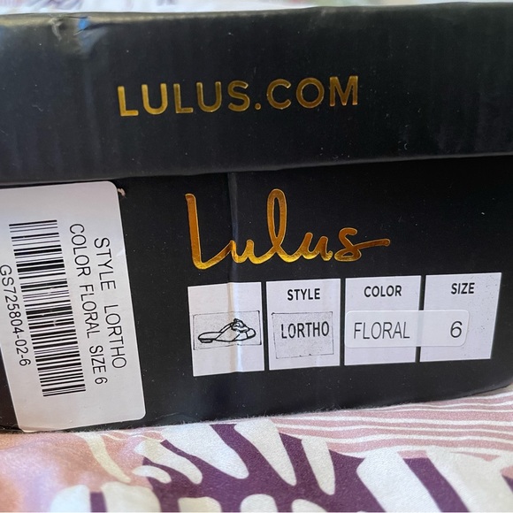 NWOT Lulu’s Lortho Pink Floral Pleated Bow Slide Sandals 6. - Picture 7 of 8